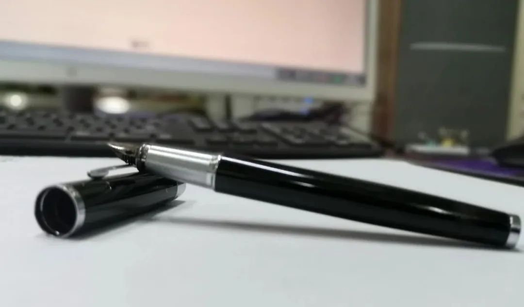 别做“副”业。 别做“副”业。