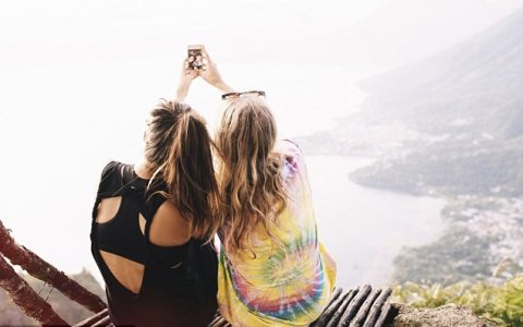 社交媒体成新式旅游明信片 澳千禧一代更爱网上晒旅程