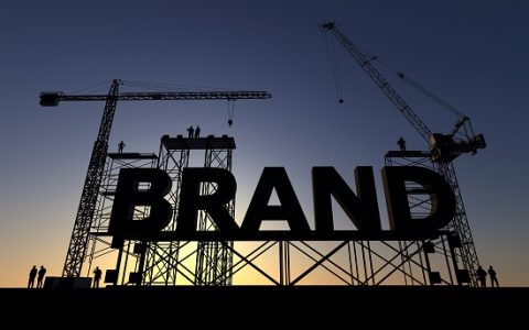 “潮经济”的品牌营销和消费模式具有哪些特点？