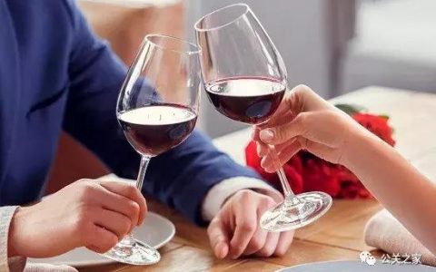 锦鲤玄学、鸡汤安慰剂、故事养成……高考借势营销干货来了！
