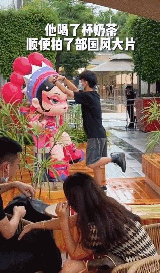 点赞91.3w，预估播放达1329.86w，小红书爆款打造这么简单？
