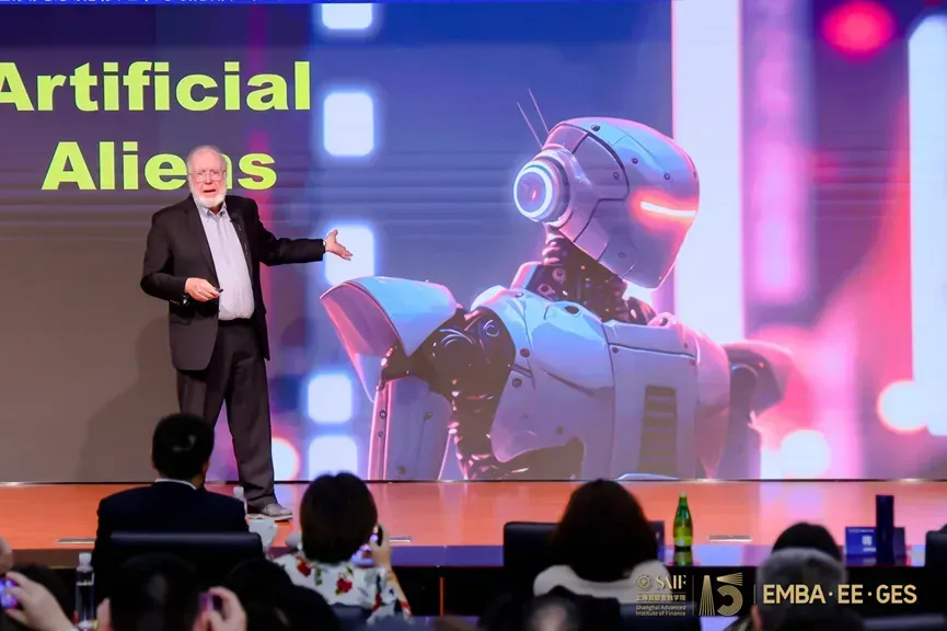 凯文·凯利2024最新演讲：2024年的AI都不叫AI，未来5年要小心了