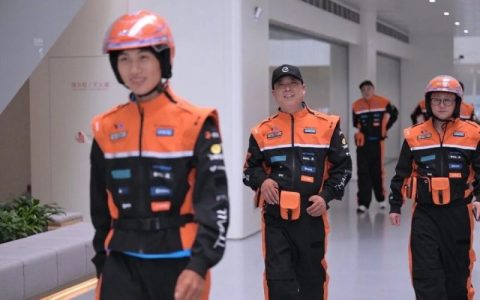 UU跑腿指责淘宝闪购工服抄袭，相似度极高